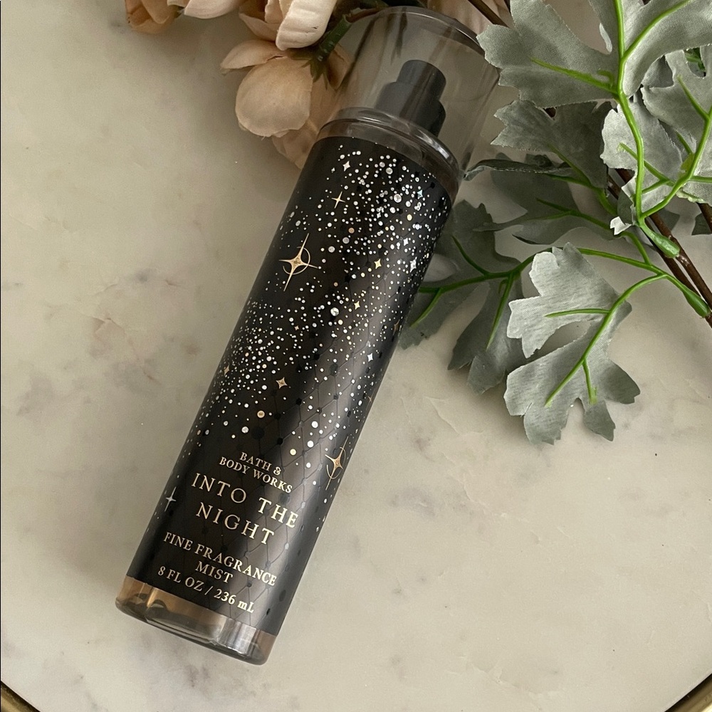 Bath & Body Works Into the Night Fragrance Mist